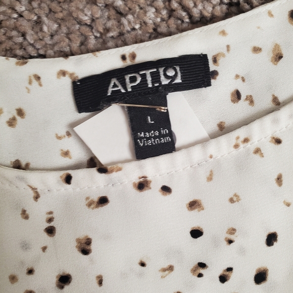 Apt 9 Ruffle top, large - Picture 5 of 12